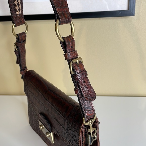 Croc Embossed Leather Shoulder Bag - Picture 5 of 16